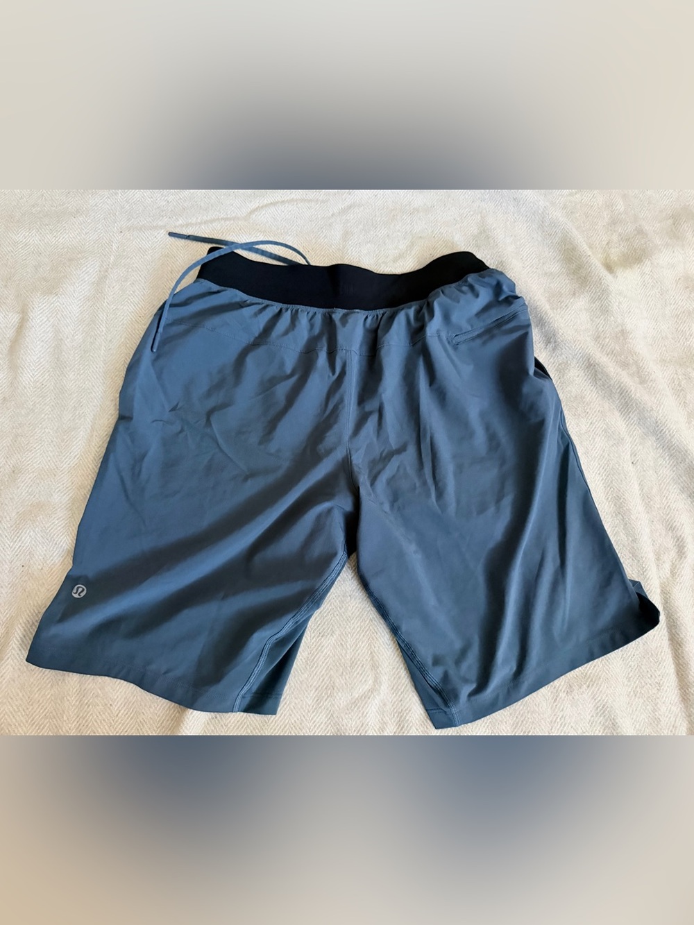 Lululemon Mens T.H.E. Short 9 Inch Blue Gray Athletic Training Gym Shorts Small